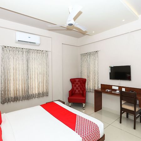 Oyo 15220 Jn Stay Mysore Exterior photo